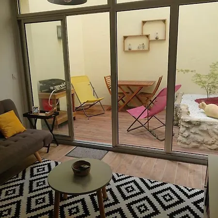 Maison De En Plein Coeur De アパート